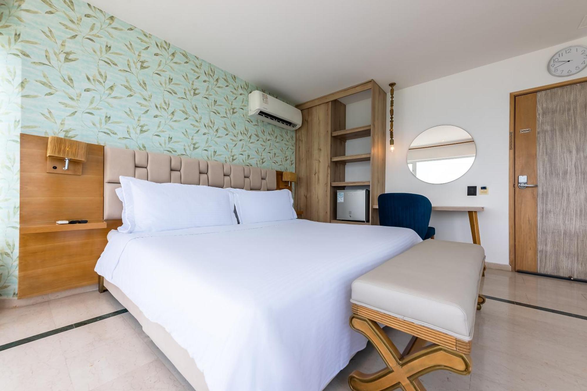 Hotel Regatta Cartagena エクステリア 写真